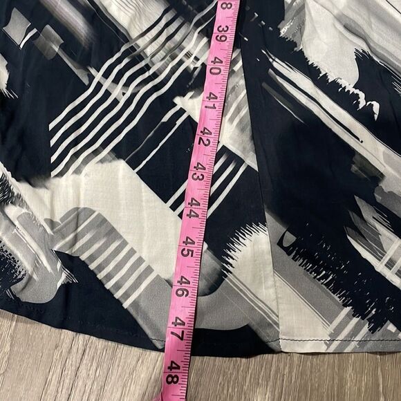 Samantha Lebowitz Tuxedo Midi Abstract Dress - Picture 9 of 10